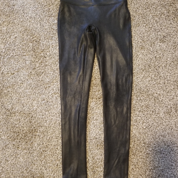 Spanx Black Faux Leather Leggings Sz S Petite - Picture 2 of 6